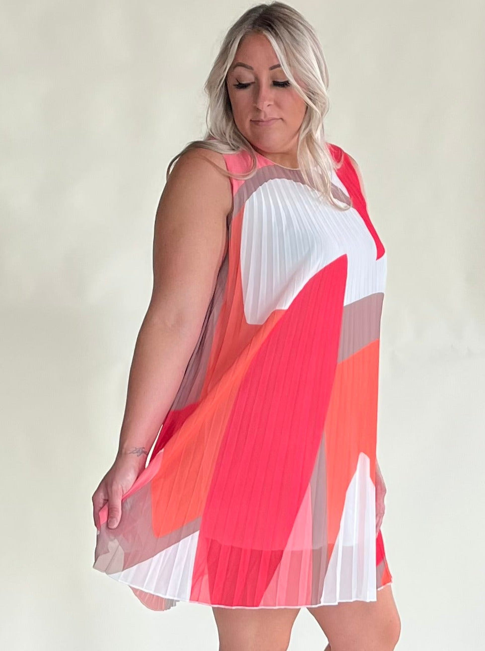 Geo Chiffon Pleated Swing Dress – Chloe Rae Boutique